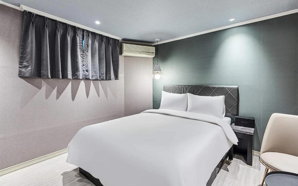 Motel Wo Yongsan Station