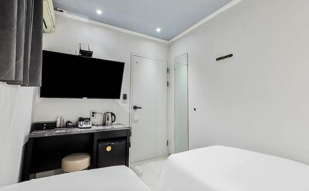 Motel Wo Yongsan Station Seoul